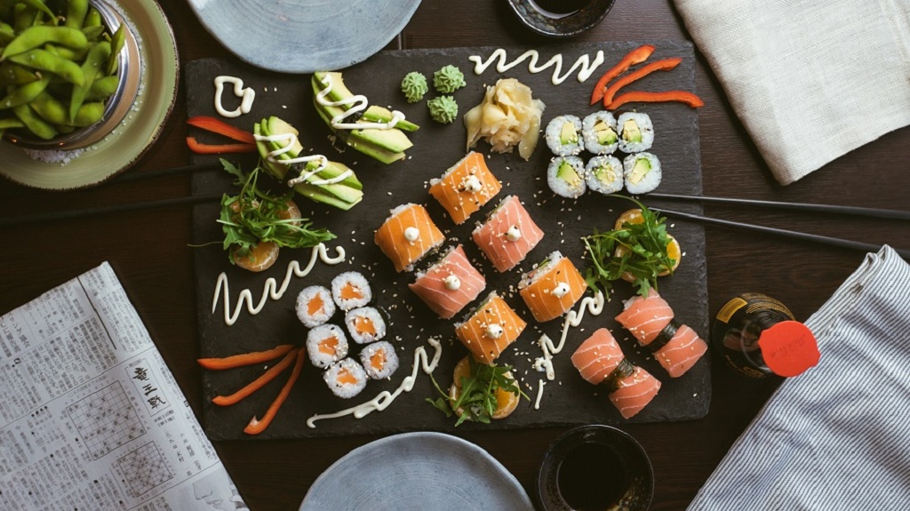 what-sushi-is-safe-while-pregnant-safe-options-and-more